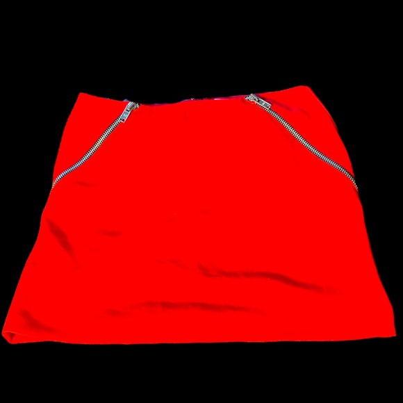 EUC Women’s BCBGeneration High-waisted Zippered Mini Skirt in Vermillion Sz 4 - Picture 1 of 3